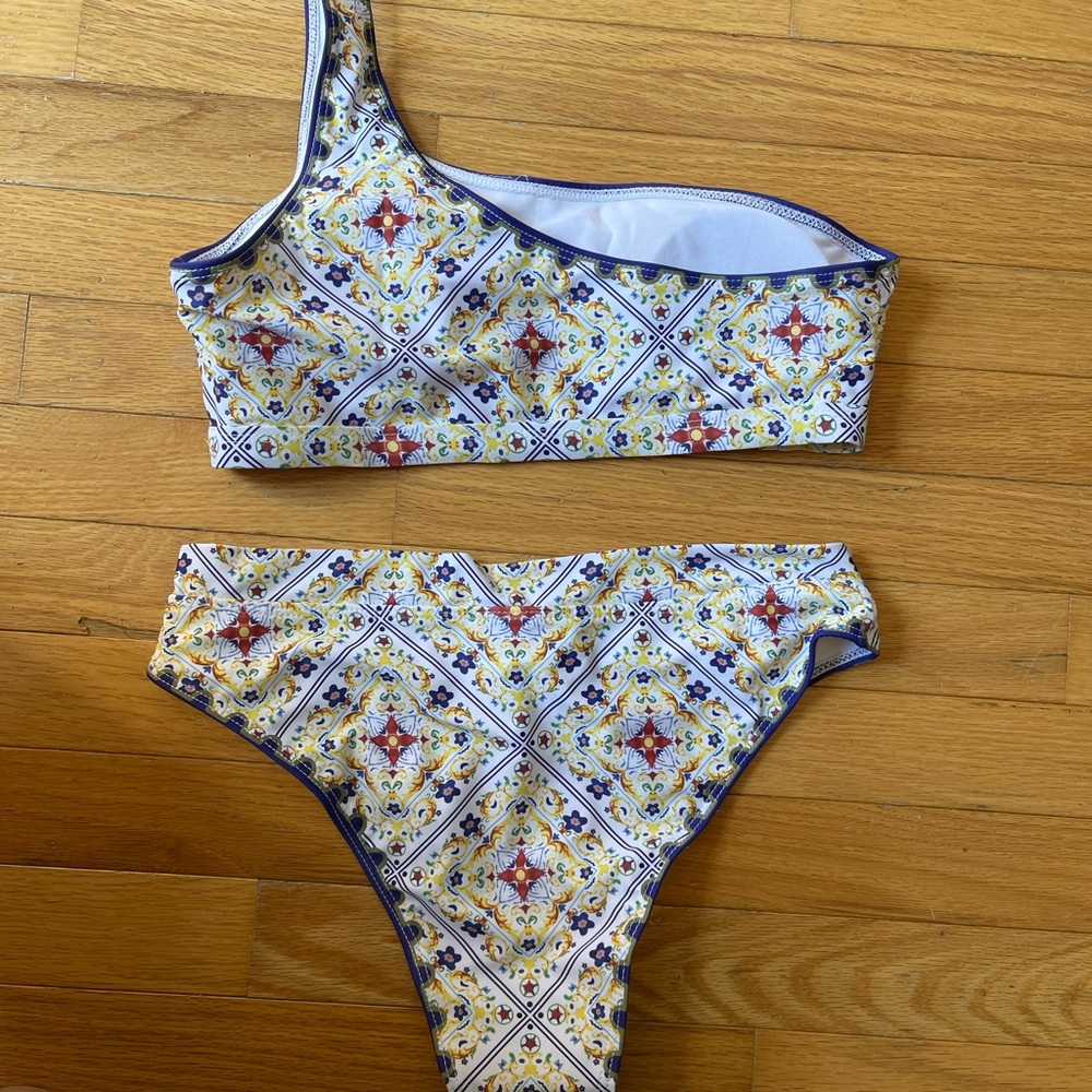 Toperth In The Sun One Shoulder Bikini - Picture 4 of 4